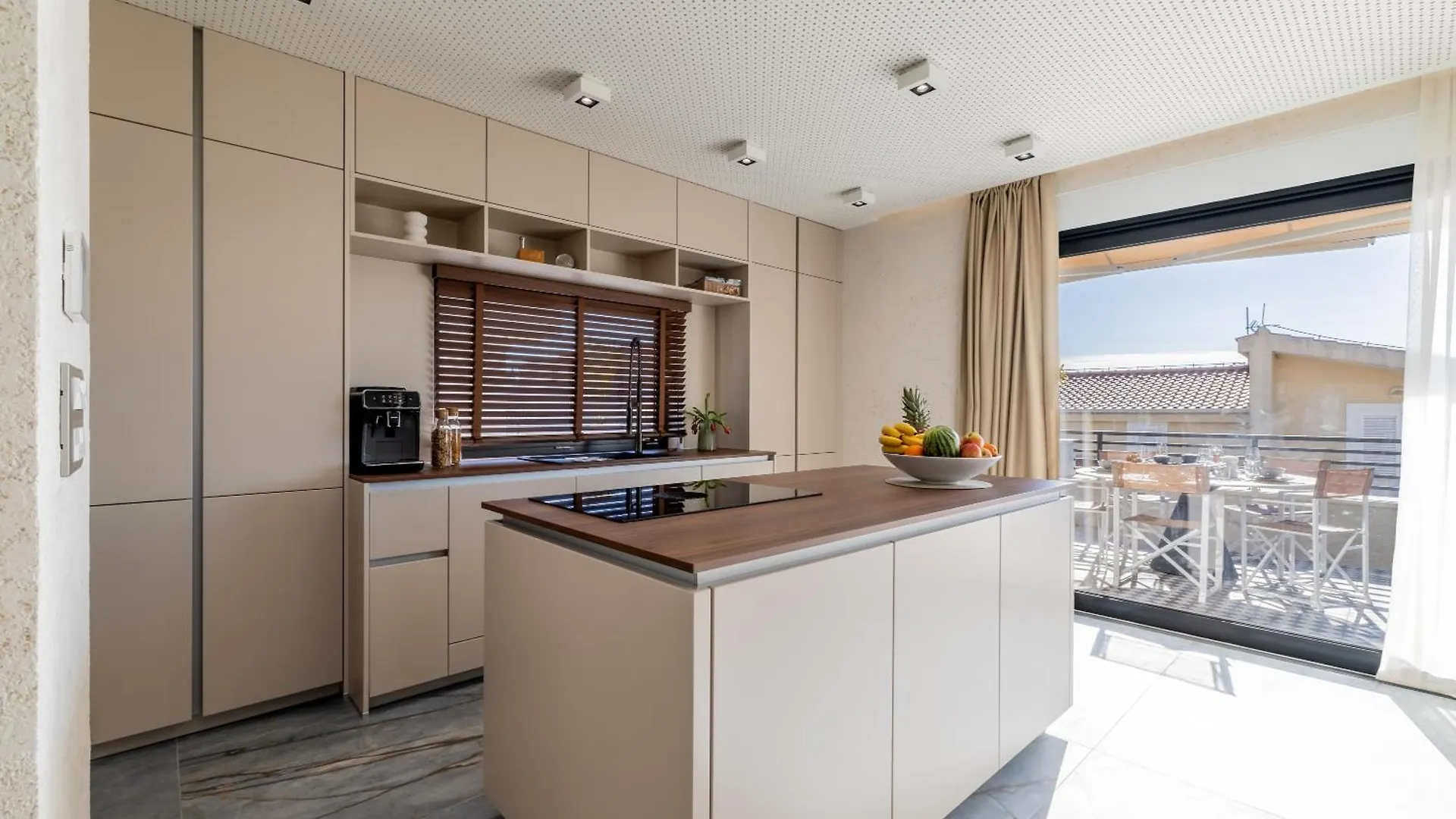 Penthouse West Side Apartment Kastela Croatia